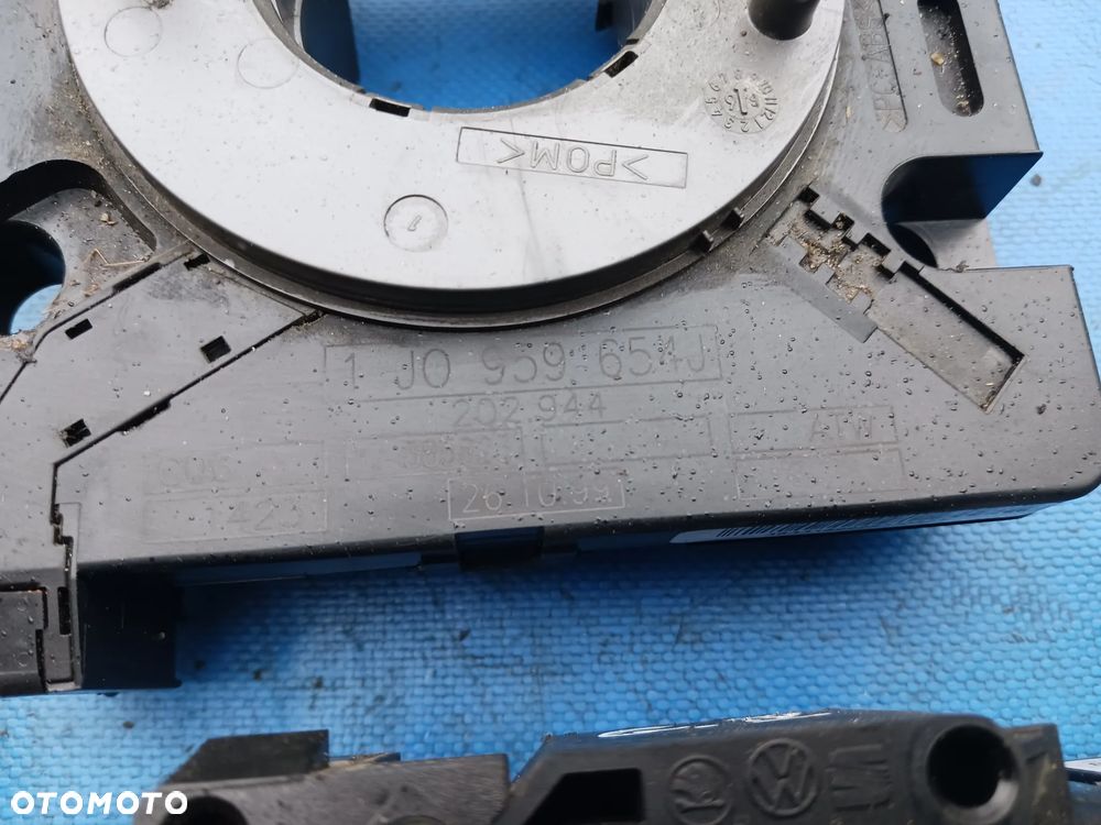 Przełącznik zespolony tempomat manetki kierunkowskazów wycieraczek zwijak taśma airbag kombi sedan z tempomatem AUDI A3 1997-2003 A6 1998-2005 SEAT Alhambra 2001-2010 Leon 2000-2006 Toledo 1999-2004 SKODA Fabia 2000-2008 Octavia I 1997-2011 VW Bora 1999-2005 Golf 1998-2006 Passat 1997-2005 Sharan 2001-2010 - 3