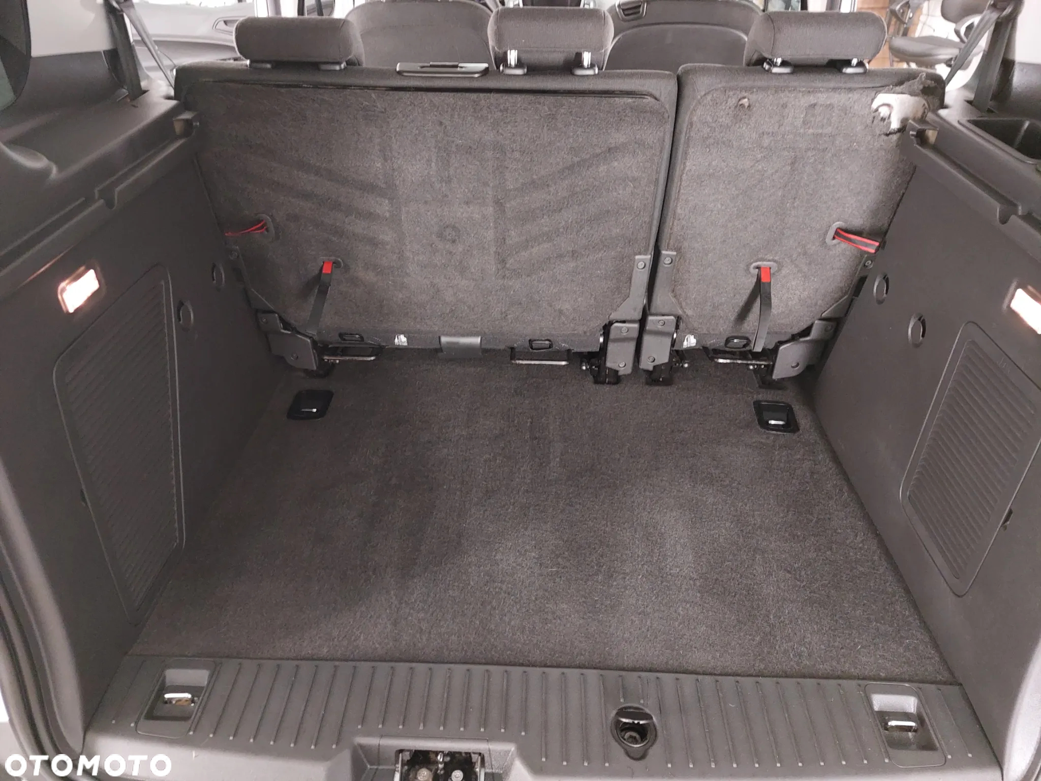 Ford Tourneo Connect 1.5 EcoBlue Trend - 18
