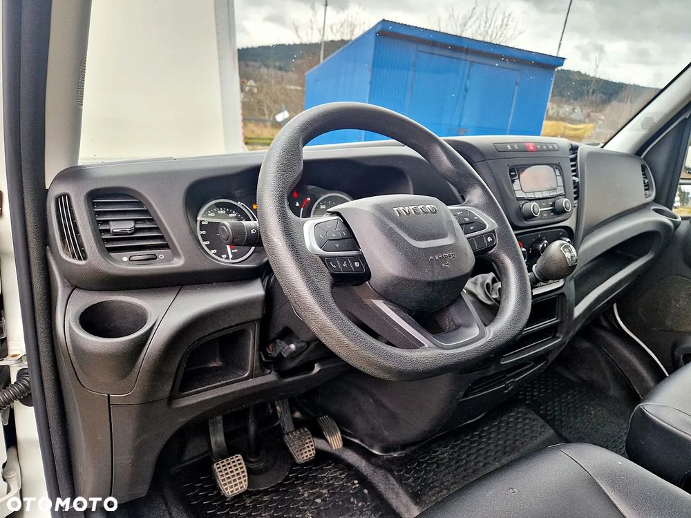 Iveco 35C16 - 24