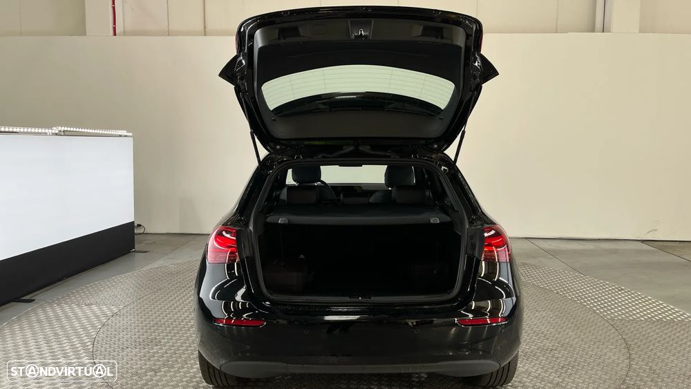 Mercedes-Benz A 250 e - 19