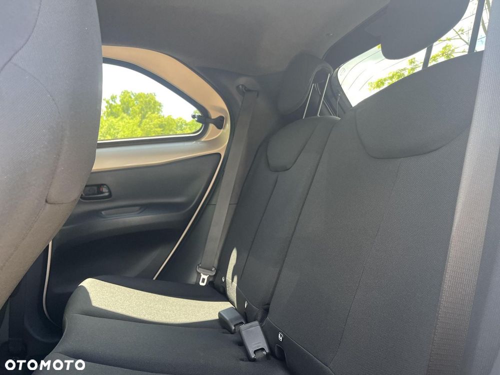 Toyota Aygo X 1.0 VVT-i Style - 22