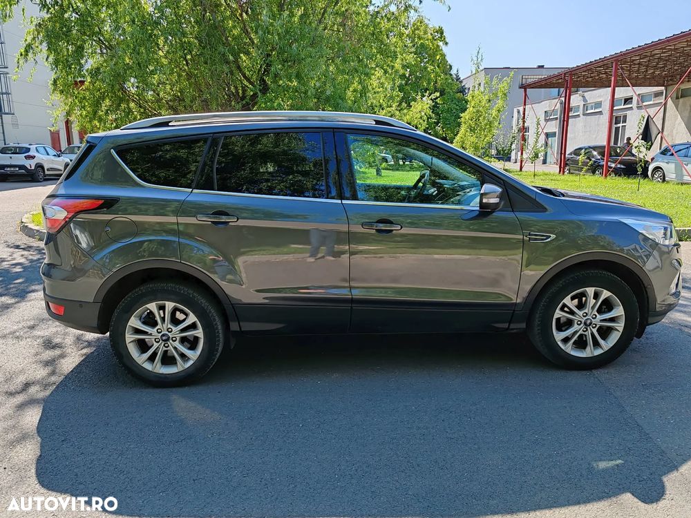 Ford Kuga 1.5 EcoBoost 2WD Titanium - 8