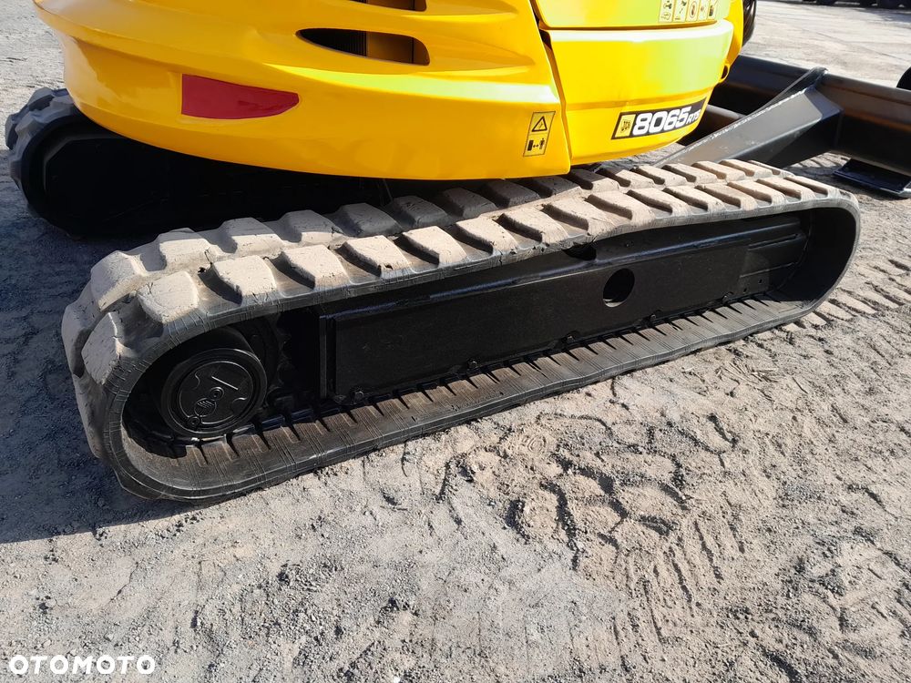 JCB 8065 RTS - 18