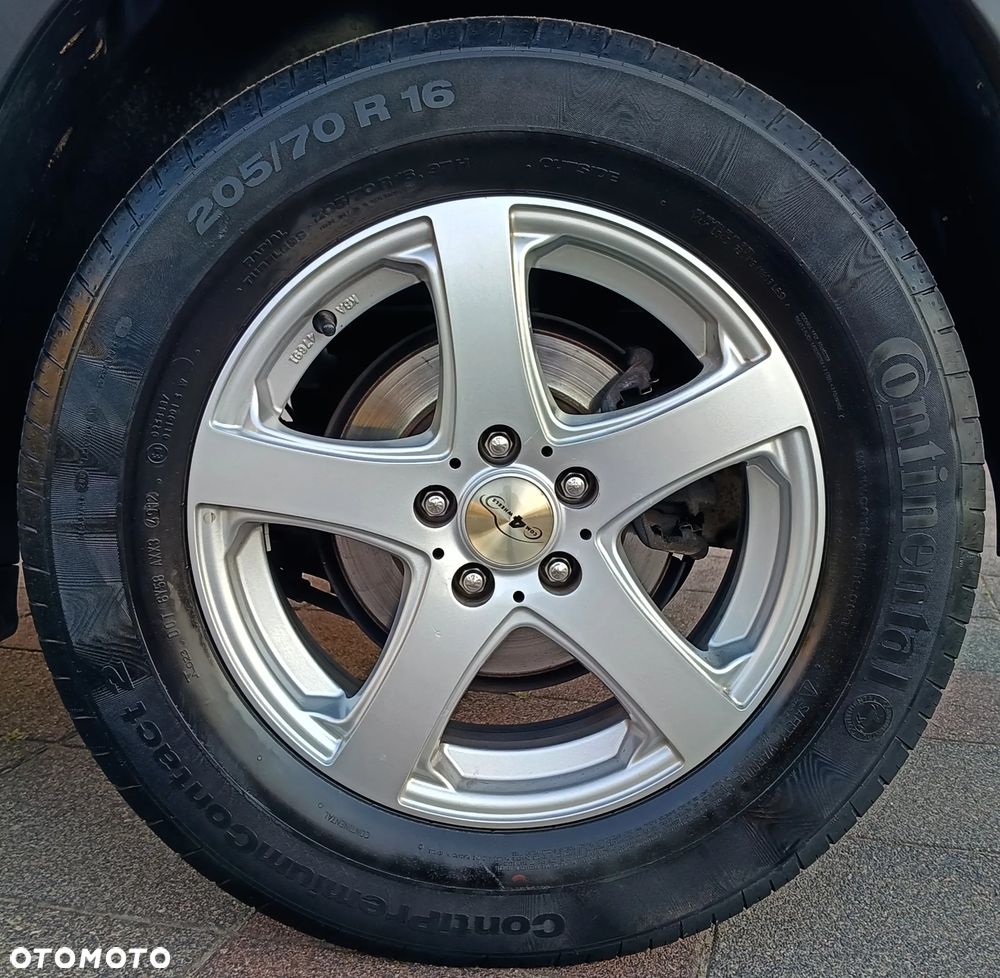 Chevrolet Trax 1.6 LS - 37