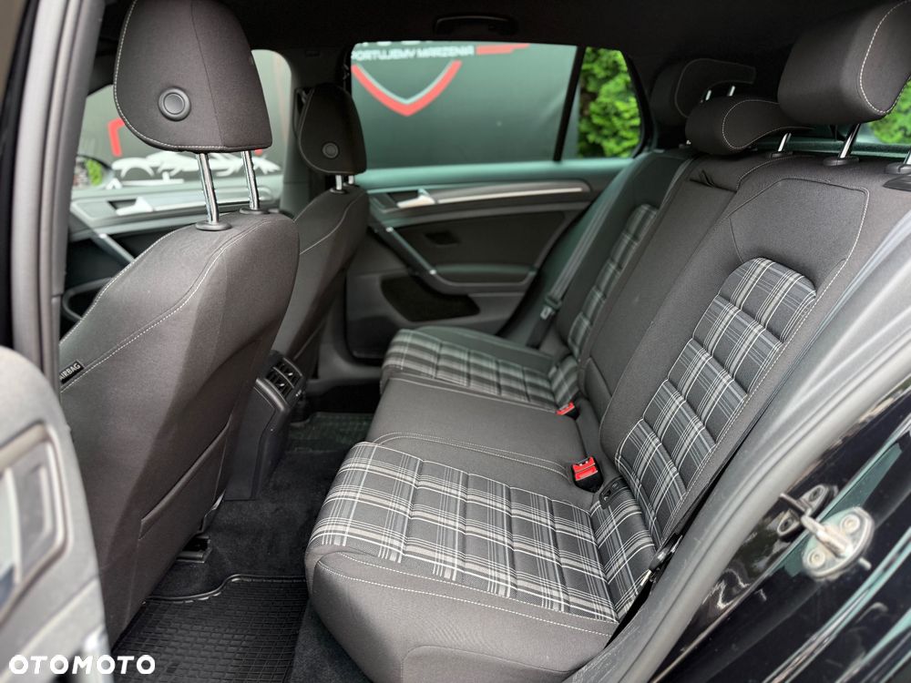Volkswagen Golf GTD (BlueMotion Technology) - 28