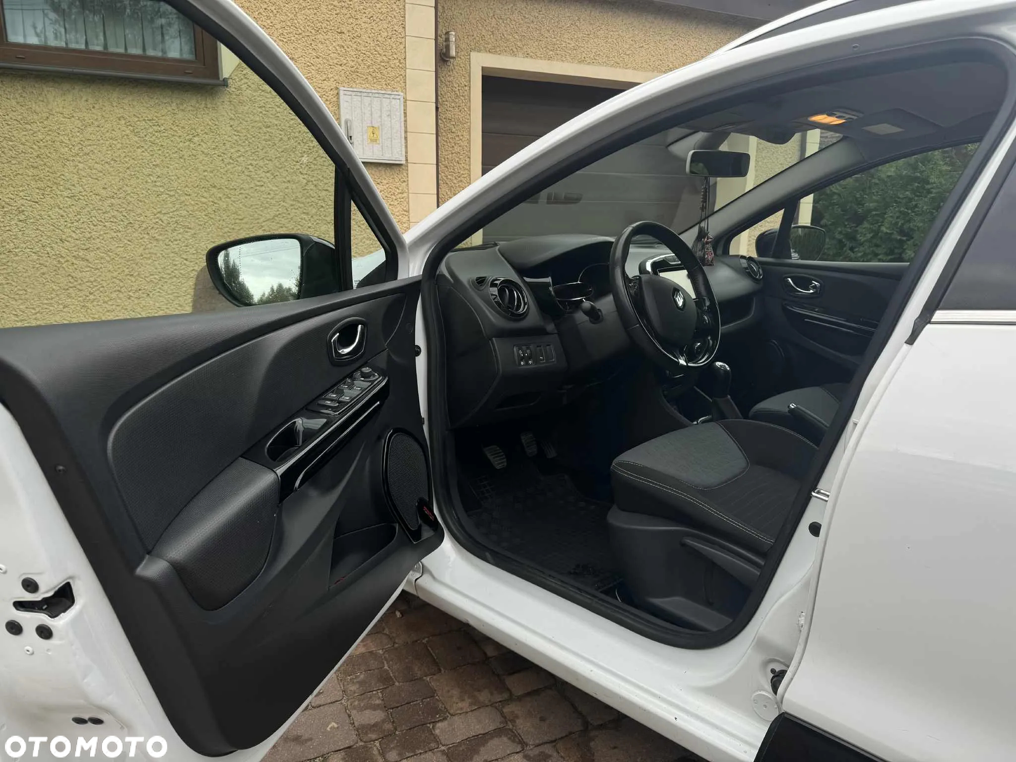 Renault Clio Grandtour 1.2 16V 75 Experience - 10