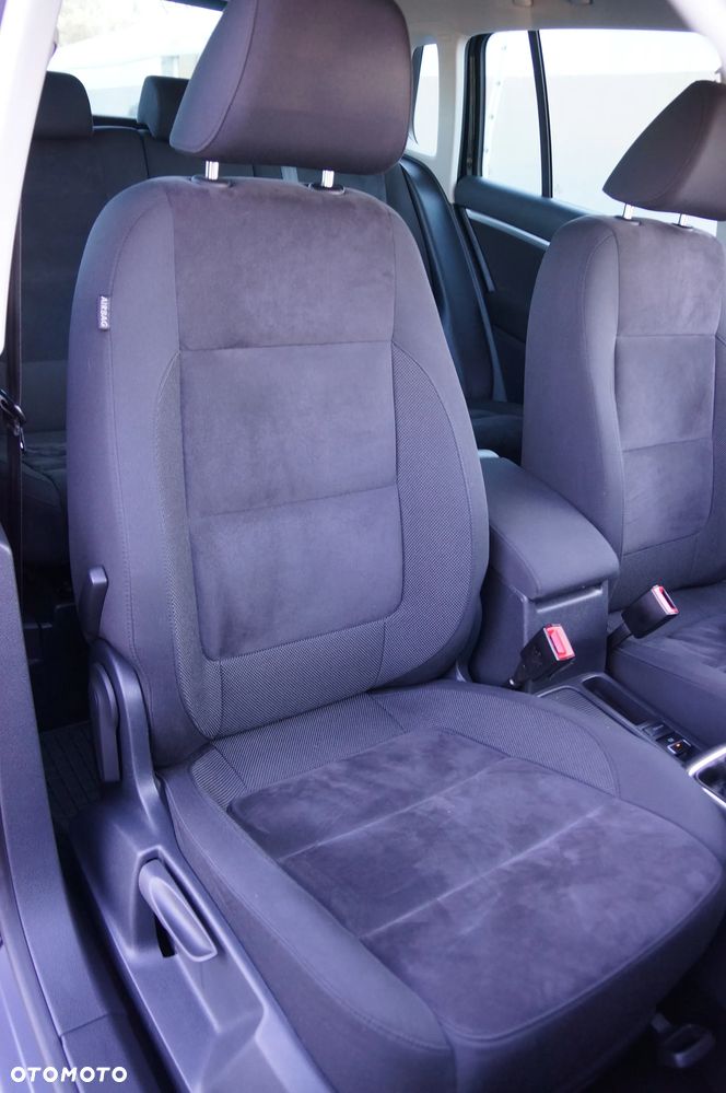 Volkswagen Tiguan 2.0 TDI DPF 4Motion Track & Field - 26