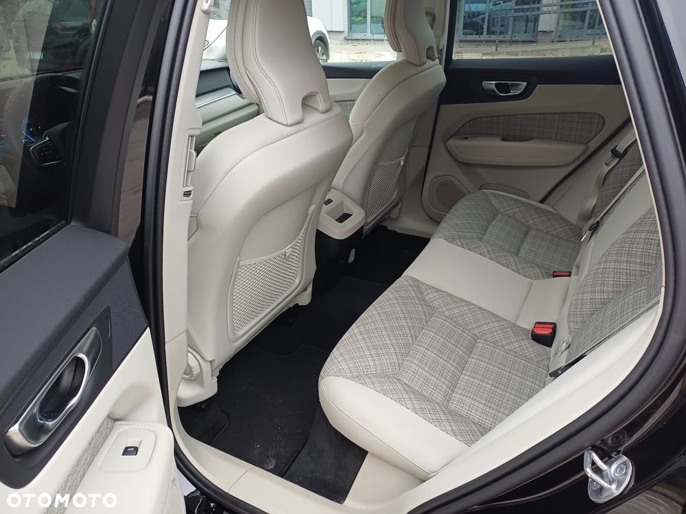 Volvo XC 60 - 18
