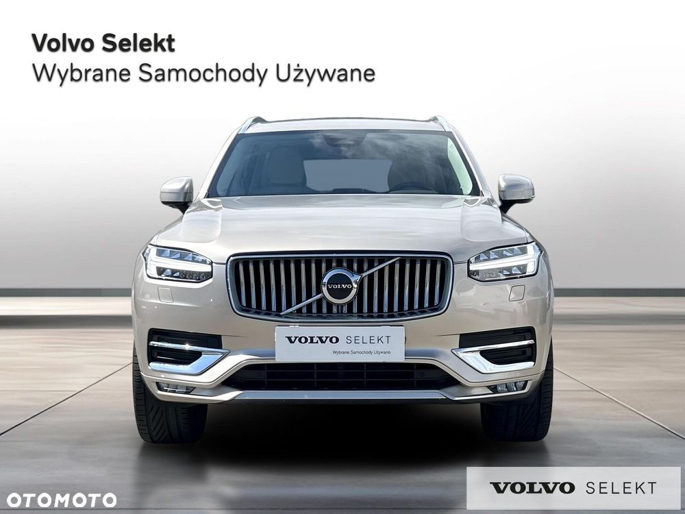 Volvo XC 90 - 9