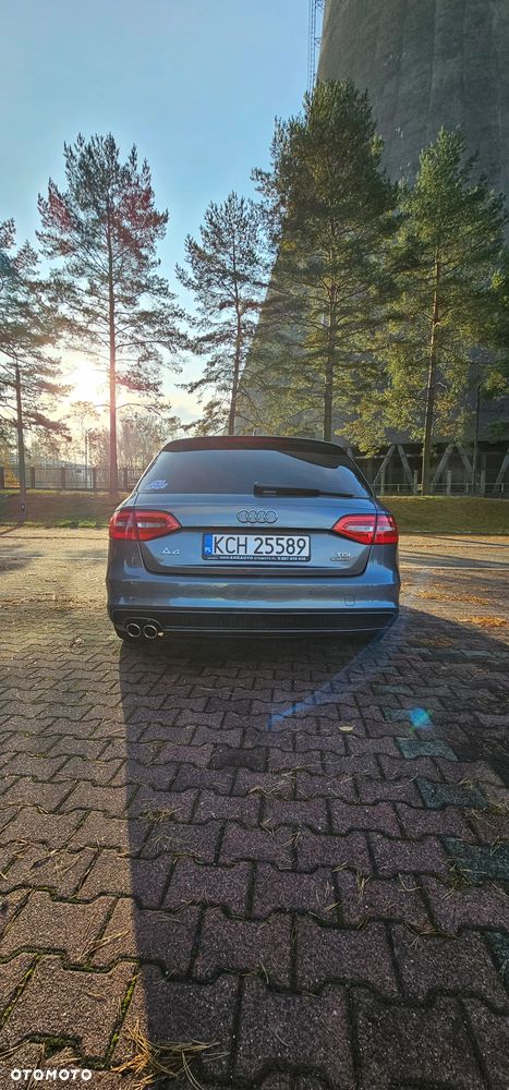Audi A4 Avant 2.0 TDI S tronic quattro - 8
