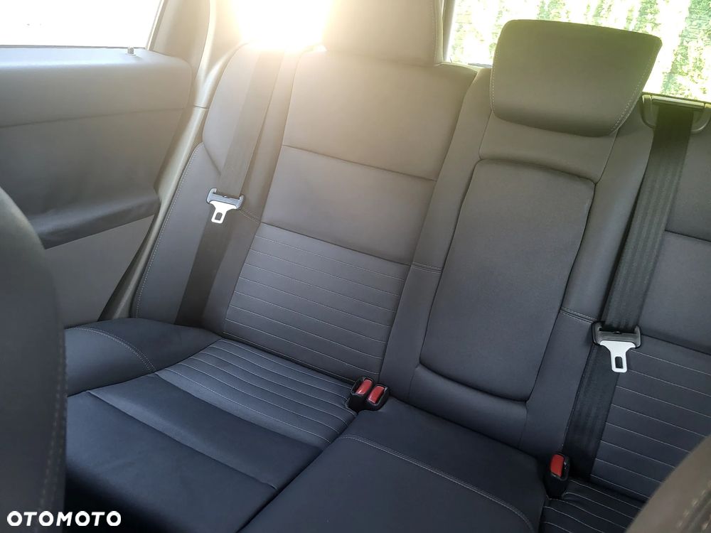 Volvo V50 2.0D Momentum - 24