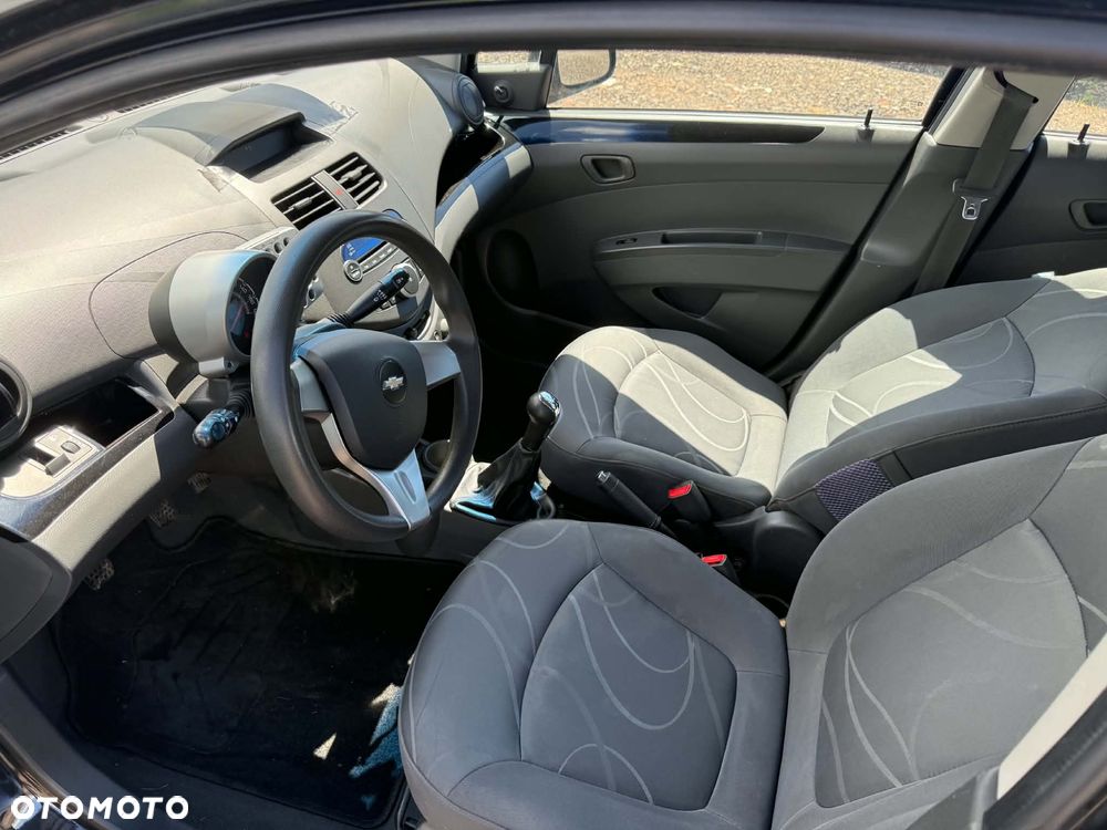 Chevrolet Spark 1.0 - 9
