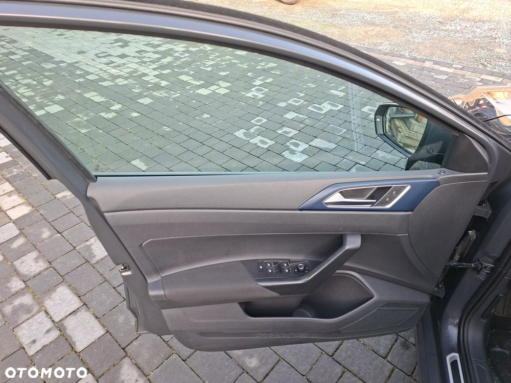 Volkswagen Polo 1.0 TSI OPF UNITED - 10