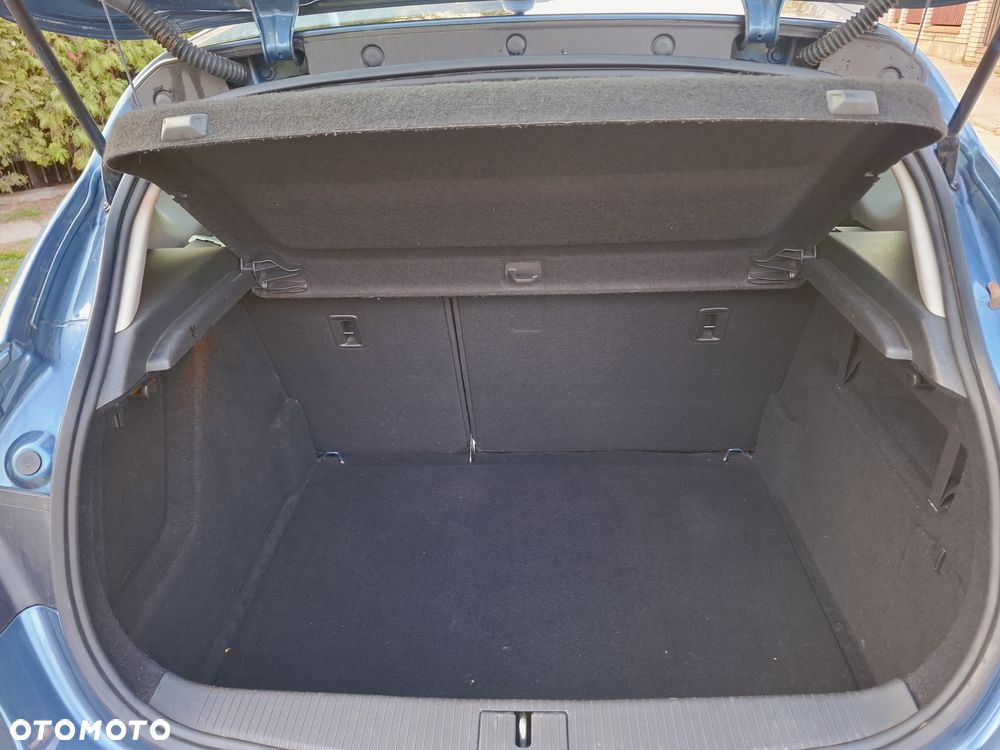 Opel Astra - 10