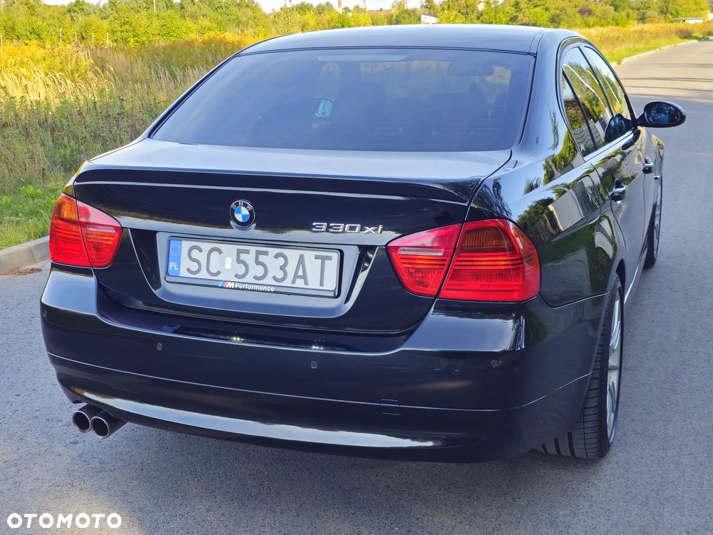 BMW Seria 3 330xi - 9