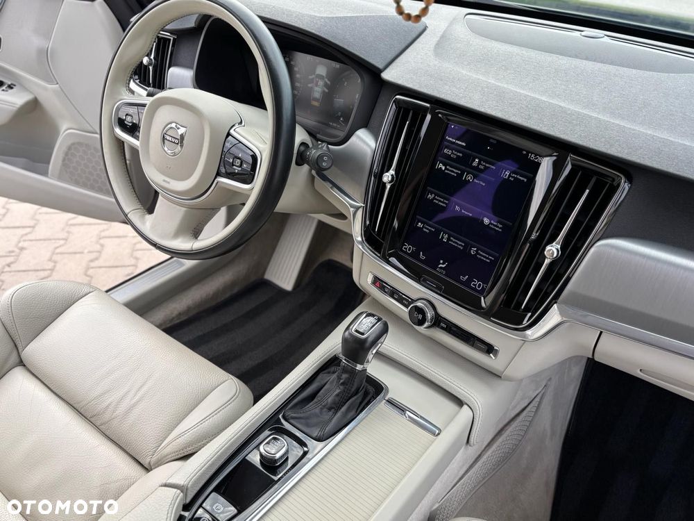 Volvo V90 - 6