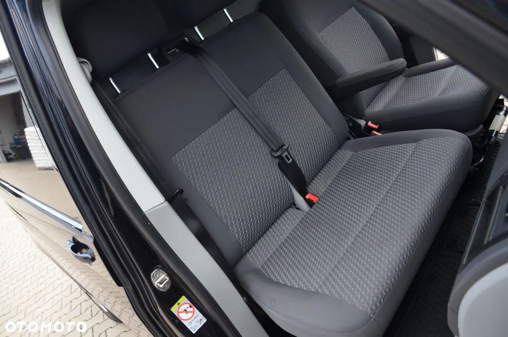 Volkswagen Transporter T5 - 24