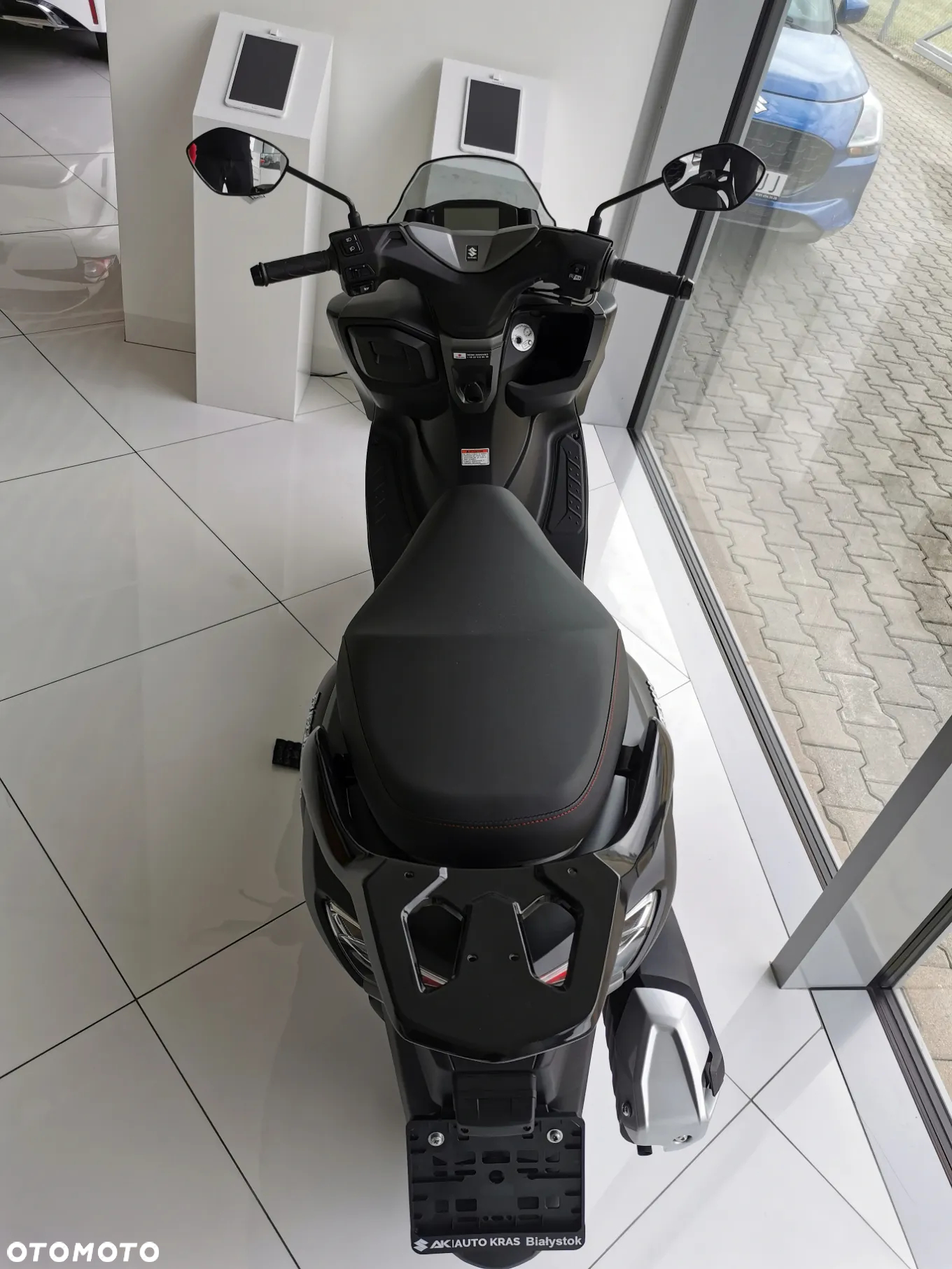Suzuki Burgman - 7