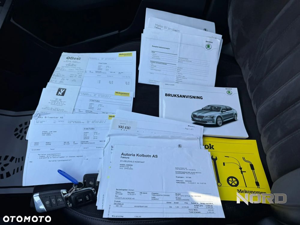 Skoda Superb 2.0 TDI DSG Style - 38