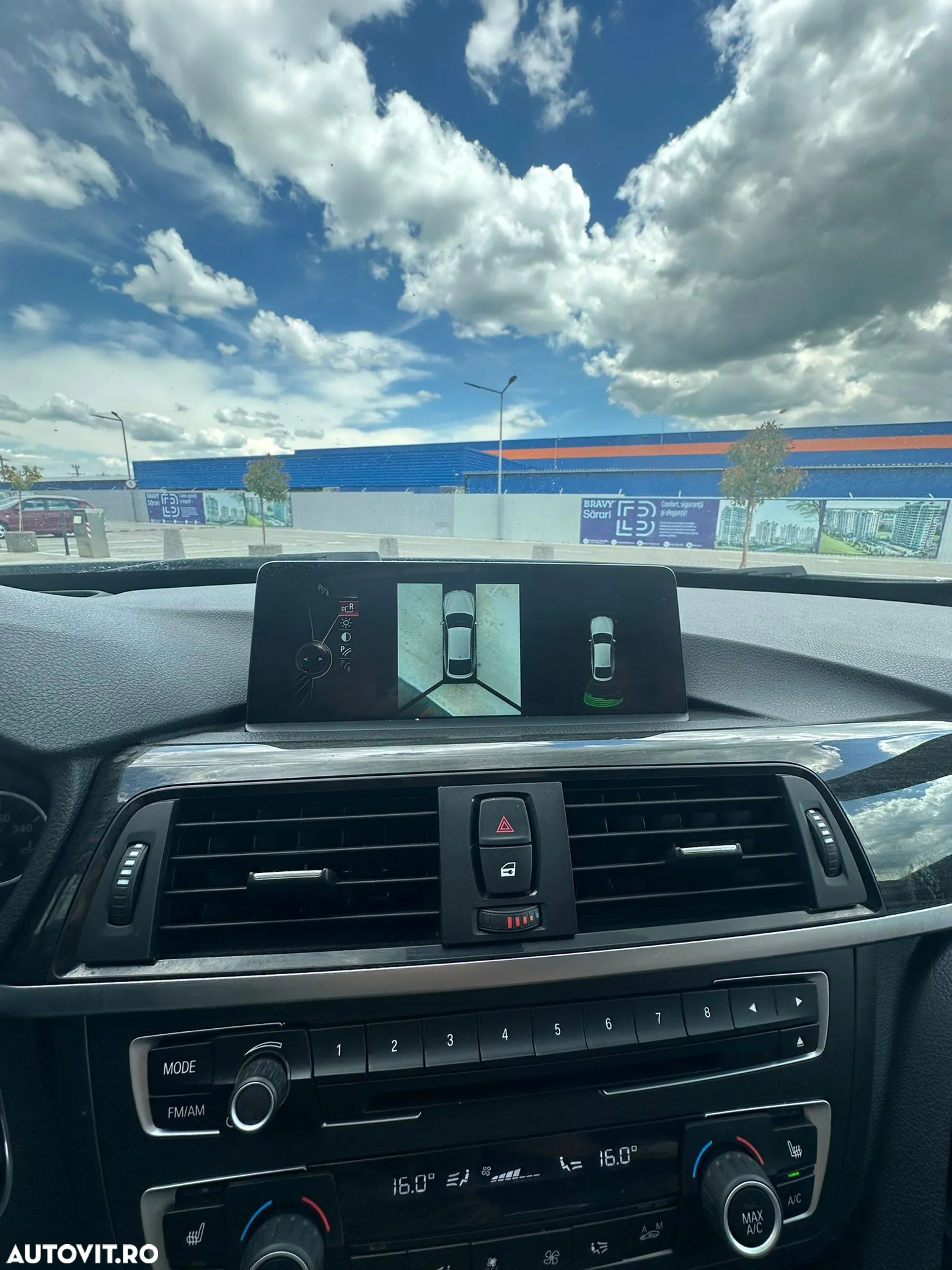 BMW Seria 3 328i xDrive AT - 12