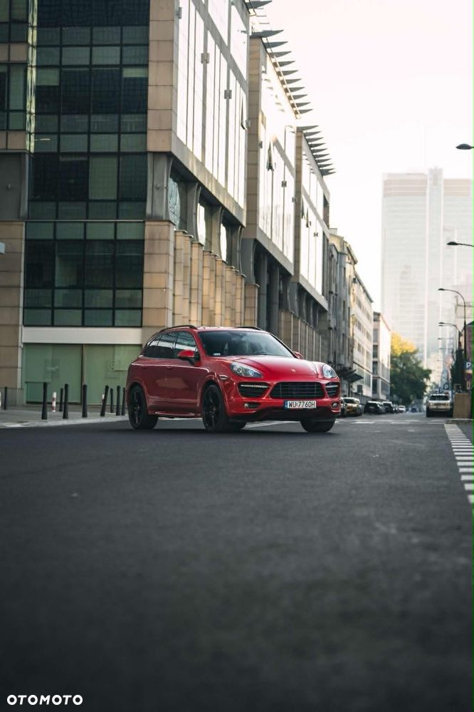 Porsche Cayenne - 5