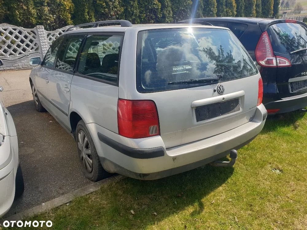 Volkswagen PASSAT B5 1,9 TDI z 2000r 110 KM - 1