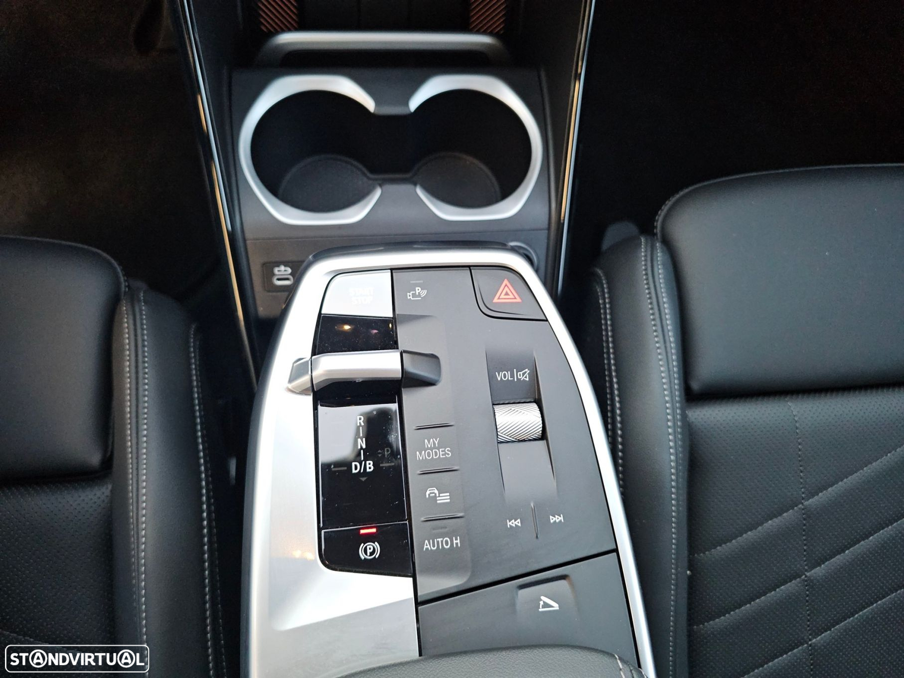 BMW iX2 eDrive20 Pack Desportivo M Pro - 25