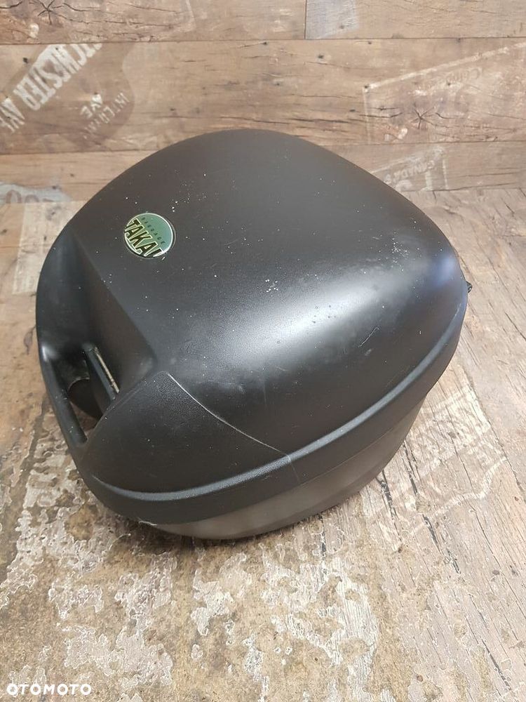 Kufer centralny Takai - 2