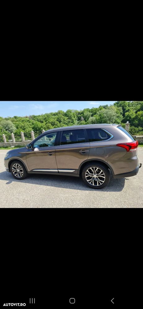 Mitsubishi Outlander - 1