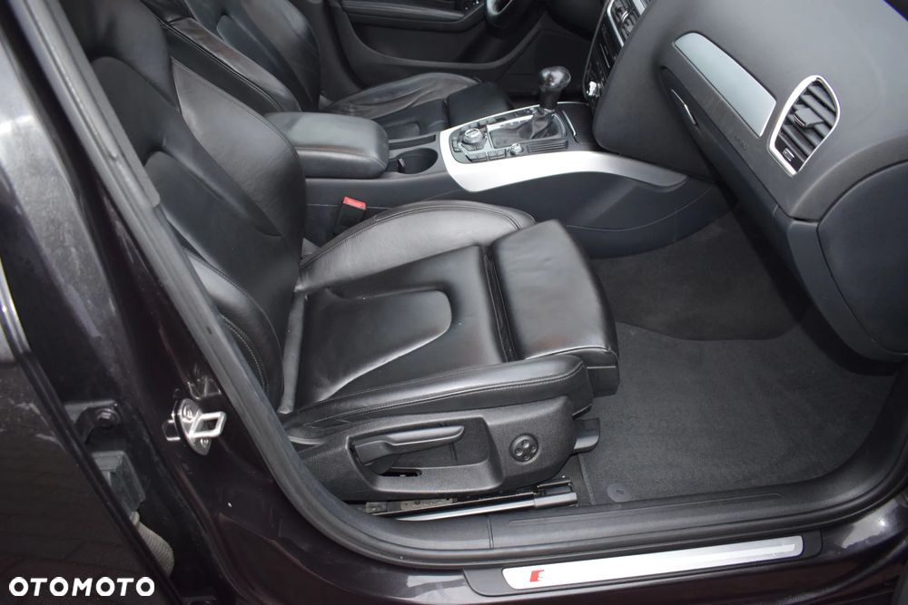 Audi A4 Avant 2.0 TDI DPF clean diesel multitronic S line Sportpaket - 15