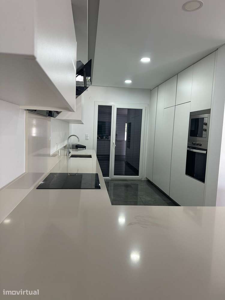 Moradia T3 Redondos Fernão Ferro Pronta a Habitar - Grande imagem: 5/17