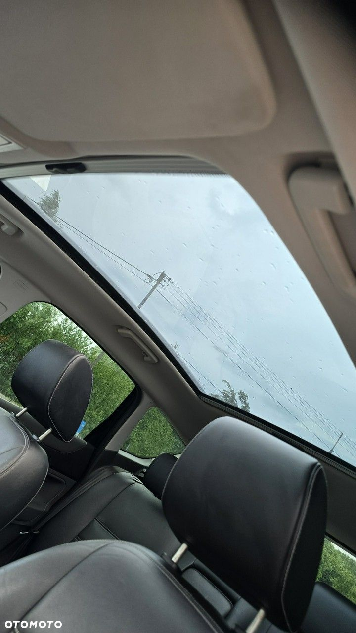 Ford Kuga - 25