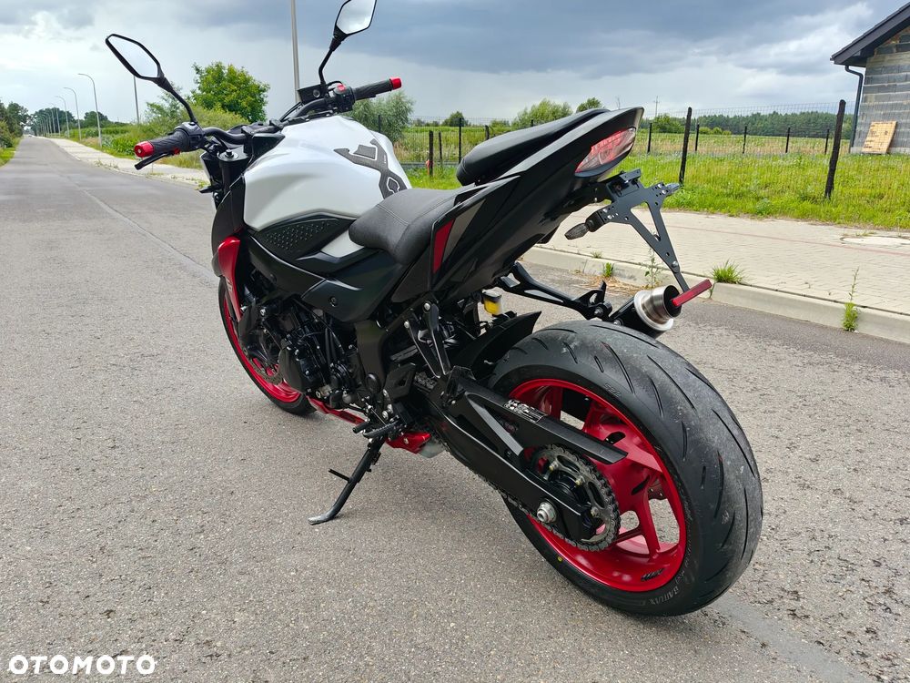 Suzuki GSX - 15