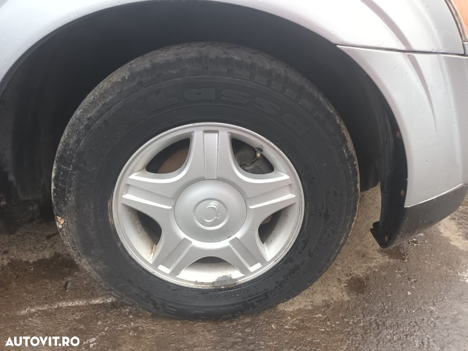 Dezmembrari  Ssangyong KYRON  2005  > 0000 2.0 Xdi 4x4 Motorina - 3