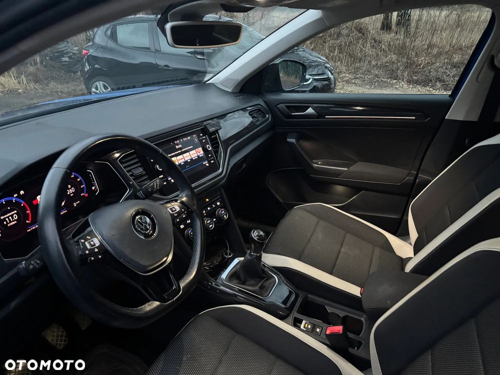 Volkswagen T-Roc 1.5 TSI ACT Premium - 9