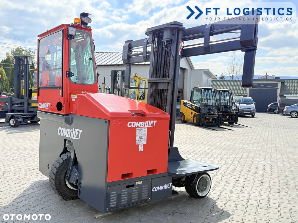 Combilift WÓZEK CZTEROKIERUNKOWY - WIELOKIERUNKOWY | COMBILIFT C3000ET | TYLKO 362 MOTOGODZINY! | ELEKTRYCZNY | TRIPLEX 5940MM | SZEROKI POZYCJONER WIDEŁ 3350MM | WOLNY SKOK | STAN IDEALNY | Szeroka oferta wózków czterokierunkowych i bocznych, dopasowanych do różnorodnych potrzeb i zastosowań - 29