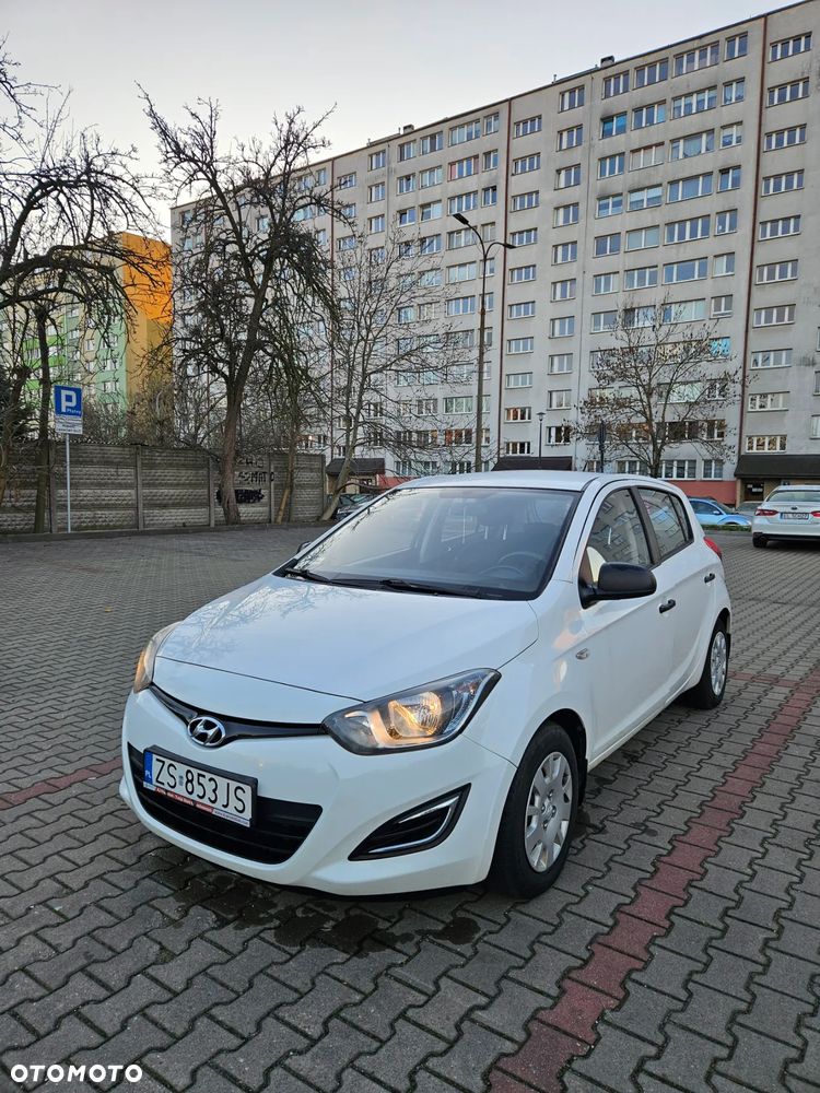 Hyundai i20 1.1 CRDi Classic + - 14