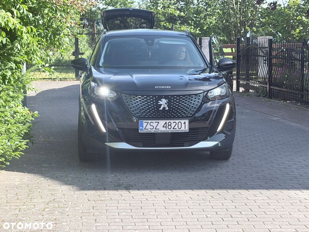 Peugeot 2008 BlueHDi 100 STOP & START Signature - 3