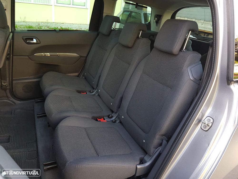 Peugeot 5008 1.6 BlueHDi Allure J17 - 29
