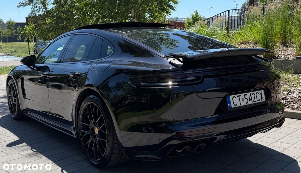 Porsche Panamera 4 E-Hybrid 10 Years Edition - 21