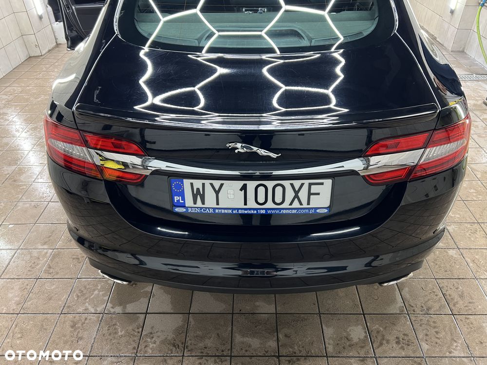 Jaguar XF 3.0 V6 D S Portfolio - 37