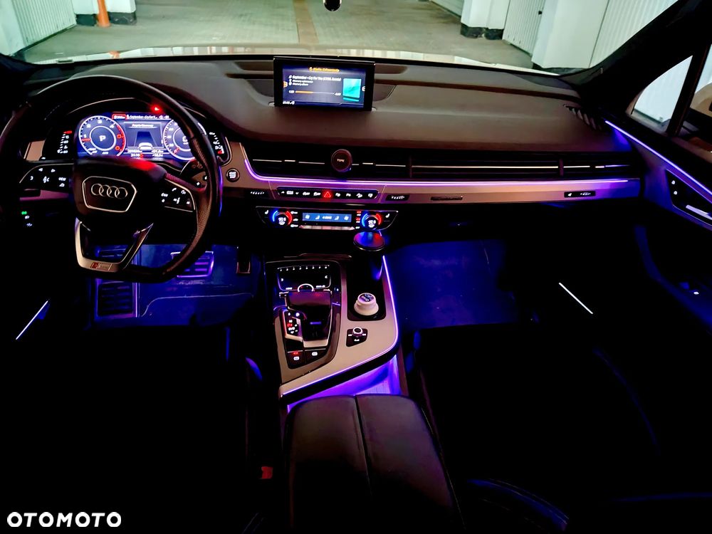 Audi Q7 - 32