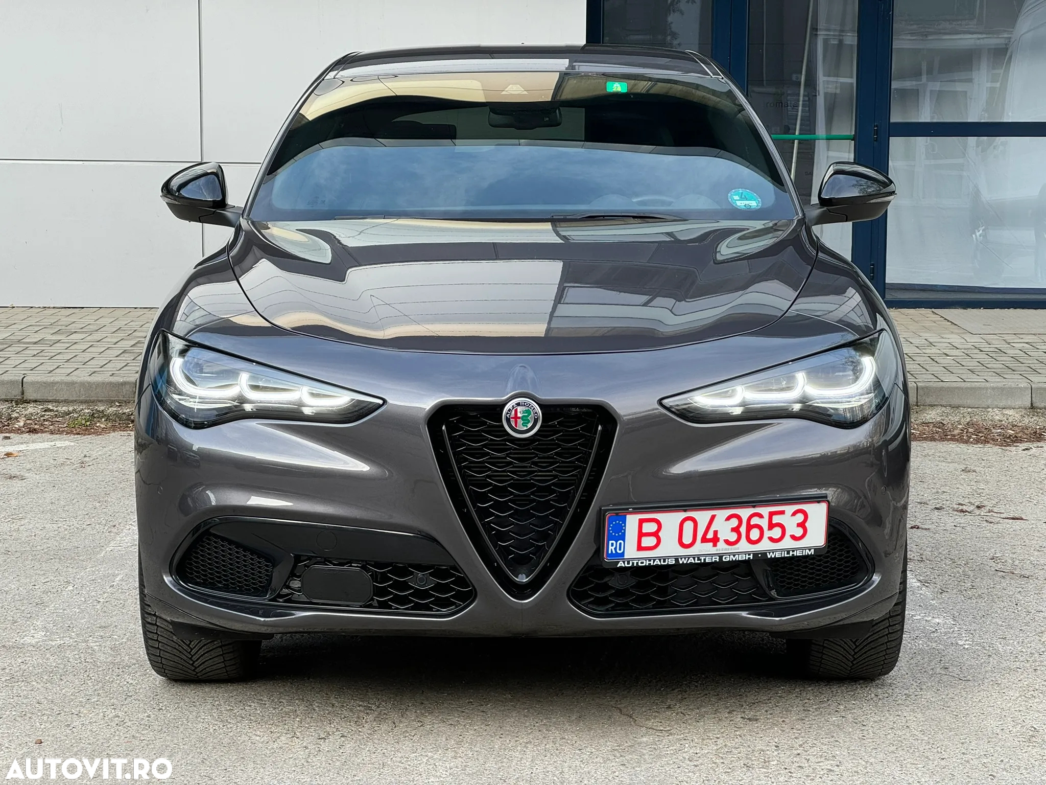Alfa Romeo Stelvio 2.0 Turbo AWD AT8 Veloce - 2