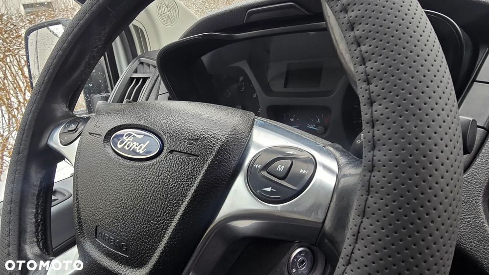 Ford Transit - 29