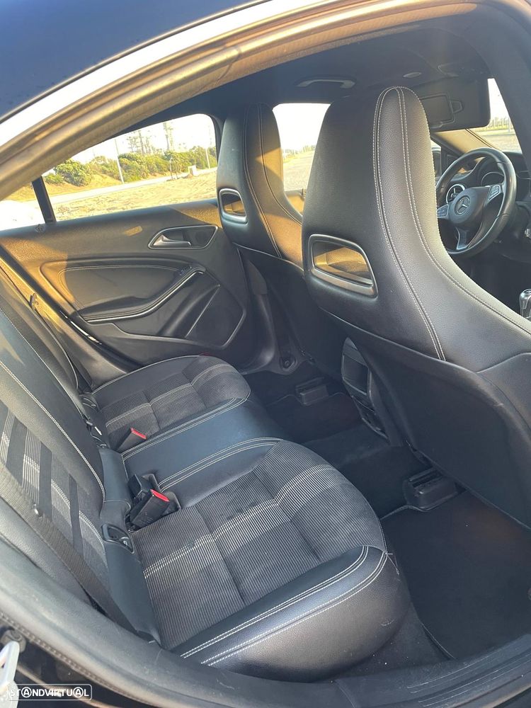 Mercedes-Benz CLA 180 d - 10