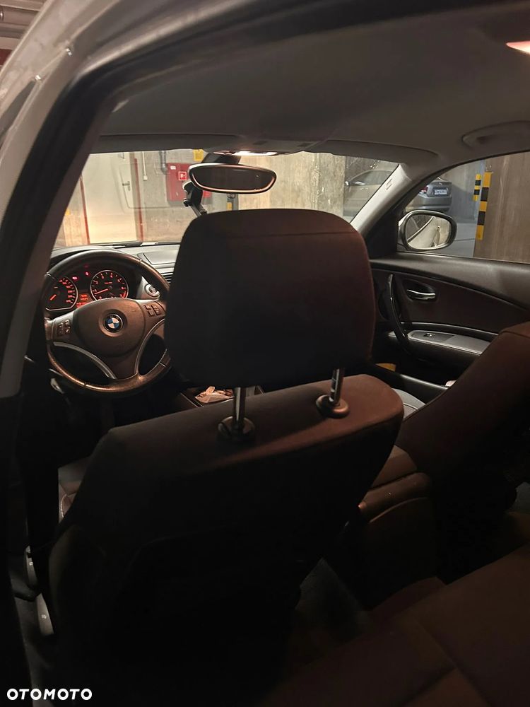 BMW Seria 1 116i - 8