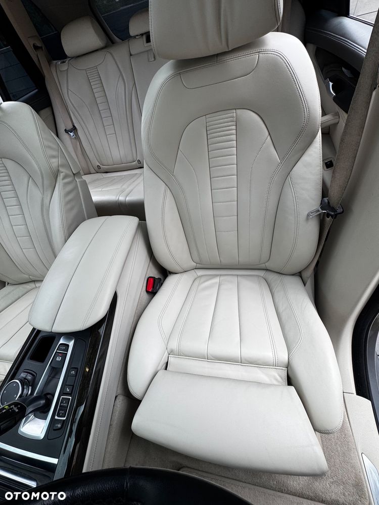 BMW X5 xDrive30d - 17