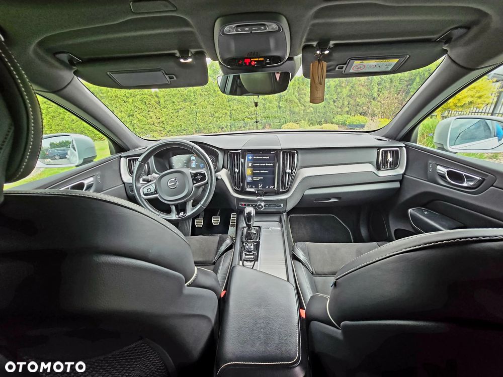 Volvo XC 60 D3 R-Design - 2