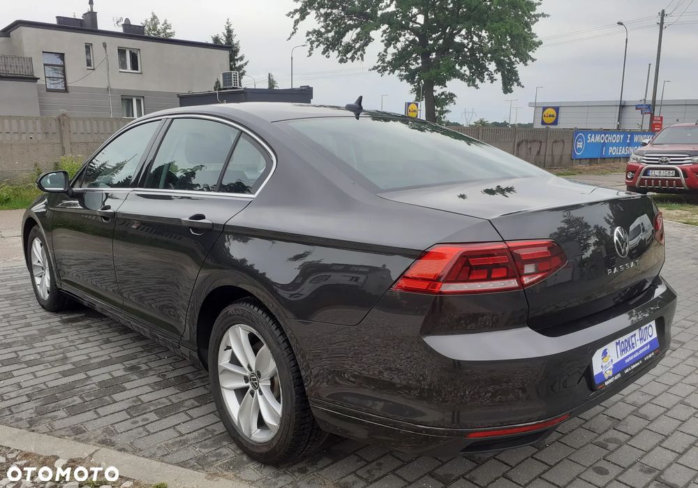 Volkswagen Passat - 3