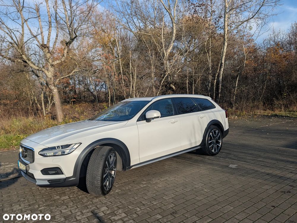 Volvo V90 Cross Country - 5